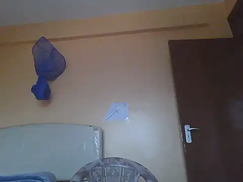 Snapshot of pinky-lips chatting on 06/18/26, 09:14 pinky-lips online show from 06/18/26, 09:14