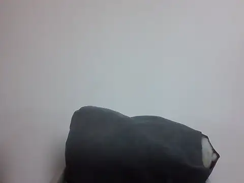 Snapshot of Candysleek_petite chatting on 06/19/26, 12:37 Candysleek petite online show from 06/19/26, 12:37