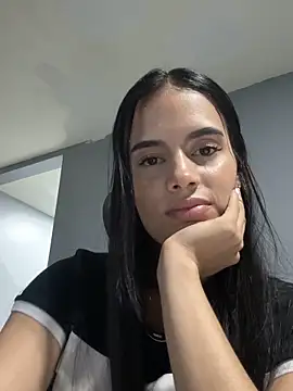 Snapshot of bihanca_sainz chatting on 05/27/26, 01:57 bihanca sainz online show from 05/27/26, 01:57