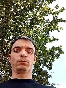 Snapshot of thomsnapchaud chatting on 07/16/26, 01:28 thomsnapchaud online show from 07/16/26, 01:28