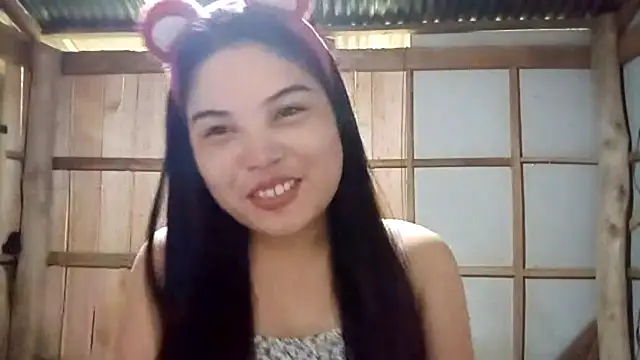 Snapshot of RosariaSuglia chatting on 06/20/26, 06:27 RosariaSuglia online show from 06/20/26, 06:27