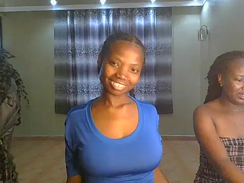 Snapshot of Mariana_150 chatting on 06/07/26, 12:09 Mariana 150 online show from 06/07/26, 12:09