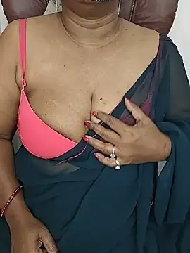 MISS-LOVEV online show from 06/14/26, 12:52