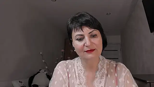 Snapshot of Helen_Beller chatting on 06/01/26, 05:36 Helen Beller online show from 06/01/26, 05:36