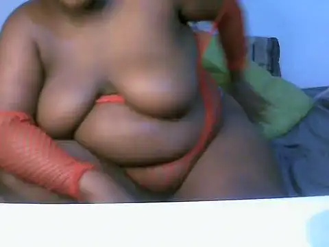 Snapshot of cumming-queen chatting on 07/14/26, 03:55 cumming-queen online show from 07/14/26, 03:55