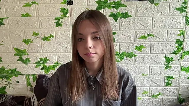 LisaPorse online show from 06/17/26, 06:05