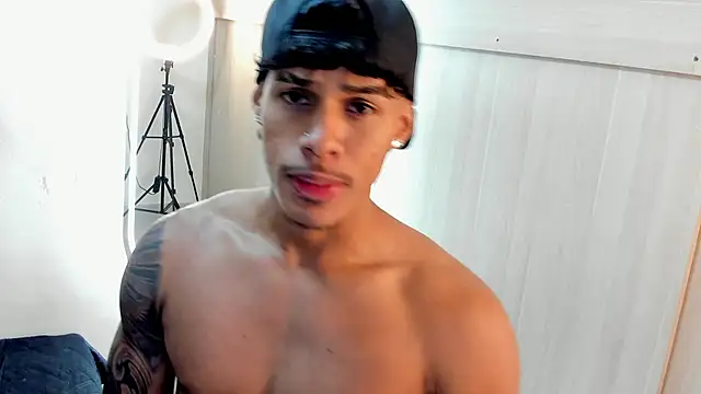 Snapshot of Joao_da_silva19 chatting on 06/14/26, 03:14 Joao da silva19 online show from 06/14/26, 03:14