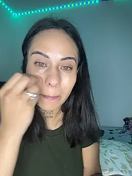 MadisonYoung000 online show from 05/24/26, 02:49