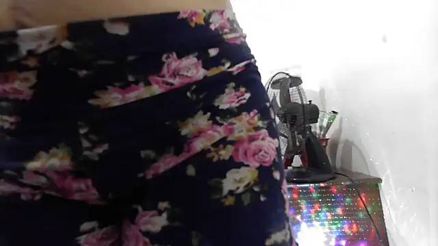 Snapshot of jenny_milf69 chatting on 02/07/25, 01:11 jenny milf69 online show from 02/07/25, 01:11