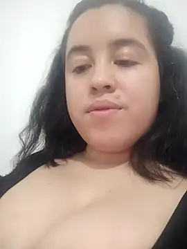 nia taylorX online show from 06/15/26, 04:47