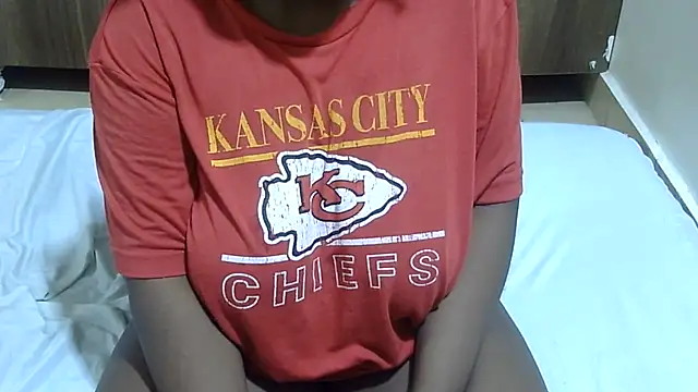 RawHoneyXo- online show from 06/08/26, 01:50