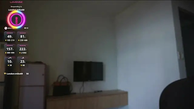 Snapshot of Adalheidis chatting on 06/06/26, 10:58 Adalheidis online show from 06/06/26, 10:58