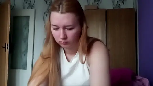 RaeannRoewe online show from 05/21/26, 05:36