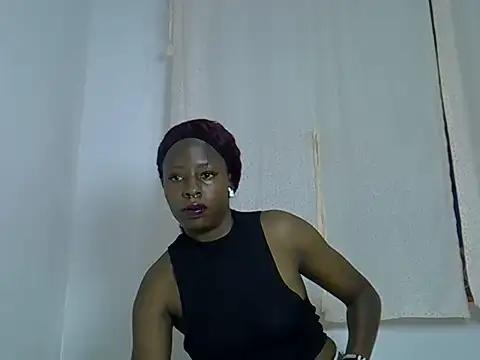 Snapshot of sweet_iynika chatting on 07/22/26, 12:02 sweet iynika online show from 07/22/26, 12:02