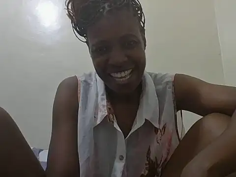 Snapshot of Eebony_Bubbly chatting on 06/26/26, 11:47 Eebony Bubbly online show from 06/26/26, 11:47