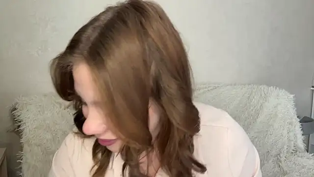 Snapshot of Lia_be_mine chatting on 05/28/26, 08:00 Lia be mine online show from 05/28/26, 08:00