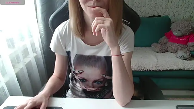 -Millamanka- online show from 05/27/26, 02:03