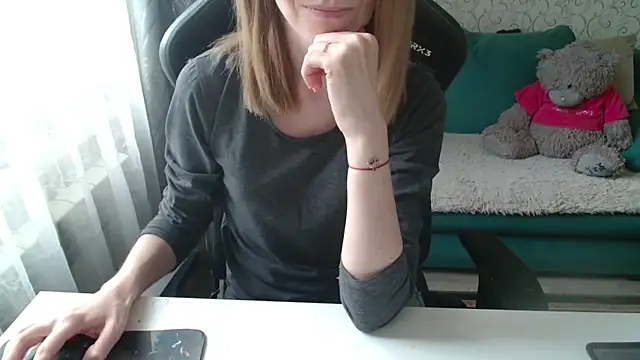 -Millamanka- online show from 05/28/26, 02:58