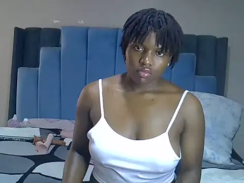 Snapshot of melanin_moon chatting on 06/05/26, 12:55 melanin moon online show from 06/05/26, 12:55