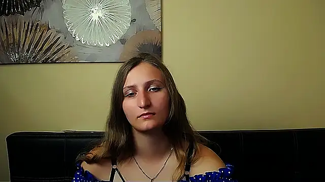 Snapshot of Jenny_smille_ chatting on 06/26/26, 05:56 Jenny smille online show from 06/26/26, 05:56