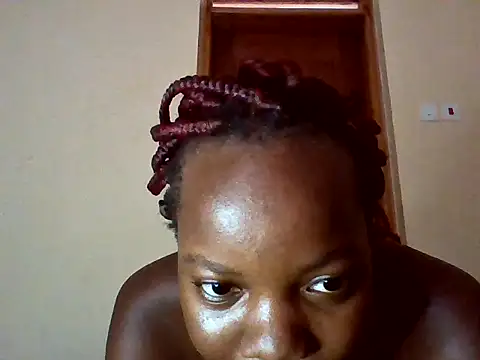 Snapshot of midnightaddiction chatting on 05/19/26, 11:27 midnightaddiction online show from 05/19/26, 11:27