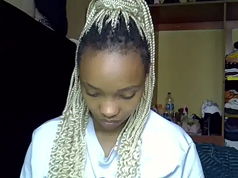 Snapshot of pretty_jazminee1 chatting on 05/30/26, 06:10 pretty jazminee1 online show from 05/30/26, 06:10