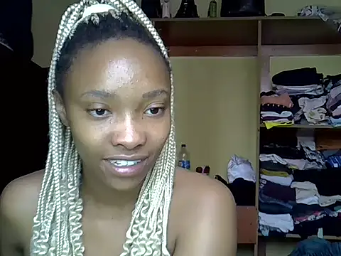 Snapshot of pretty_jazminee1 chatting on 05/31/26, 08:21 pretty jazminee1 online show from 05/31/26, 08:21