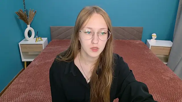 Calista Everleig online show from 06/09/26, 10:38