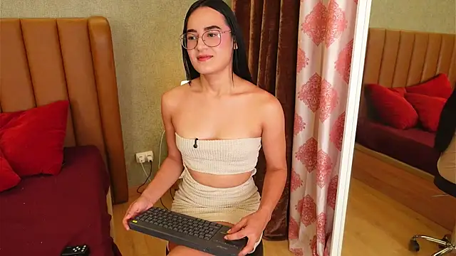 violetazoraya online show from 07/10/26, 02:38