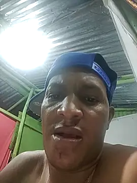luis391986 online show from 05/25/26, 12:49