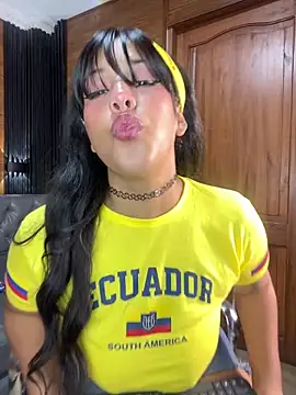 Alexia Lerner online show from 06/13/26, 07:56