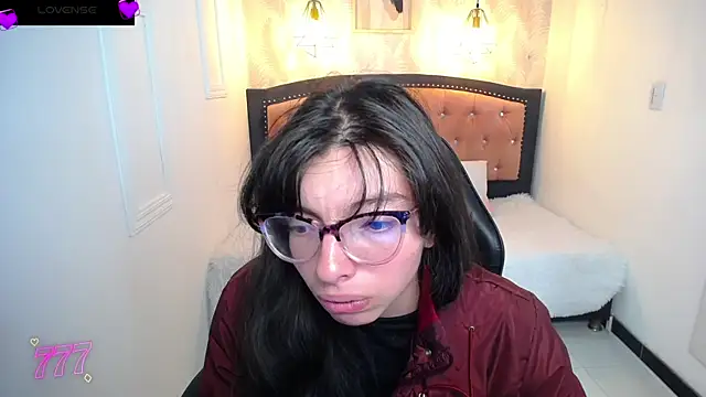 Snapshot of Allyshon_ chatting on 07/09/26, 08:24 Allyshon online show from 07/09/26, 08:24