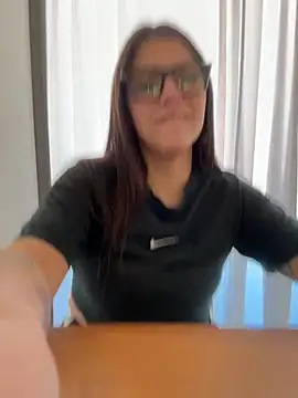 lilylovelesss online show from 07/03/26, 12:44