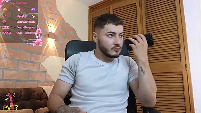 Brandon 01 online show from 05/23/26, 07:29