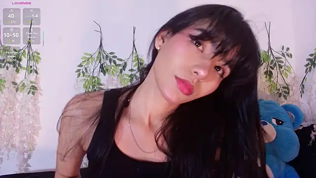 Snapshot of nathalya_summer_ chatting on 07/14/26, 12:35 nathalya summer online show from 07/14/26, 12:35