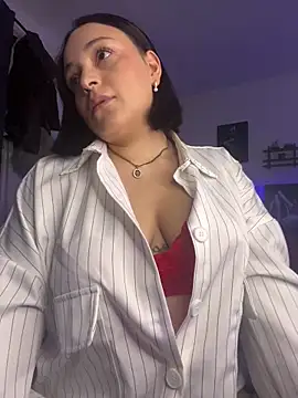 Snapshot of LilyNovaa chatting on 06/02/26, 12:23 LilyNovaa online show from 06/02/26, 12:23