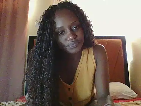 Snapshot of Ellaa_doll chatting on 07/02/26, 12:22 Ellaa doll online show from 07/02/26, 12:22