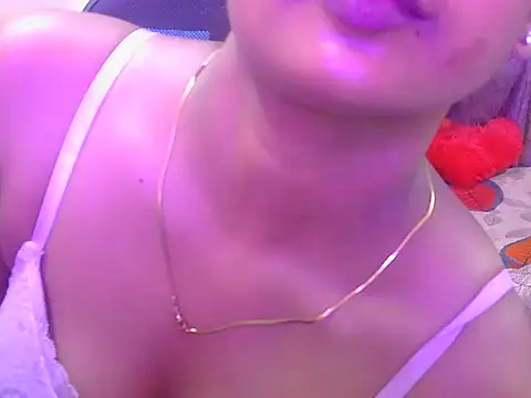 Snapshot of Itz-jasleen chatting on 05/22/26, 04:30 Itz-jasleen online show from 05/22/26, 04:30