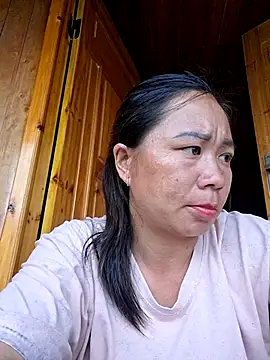 Mila 00 online show from 07/24/26, 07:17