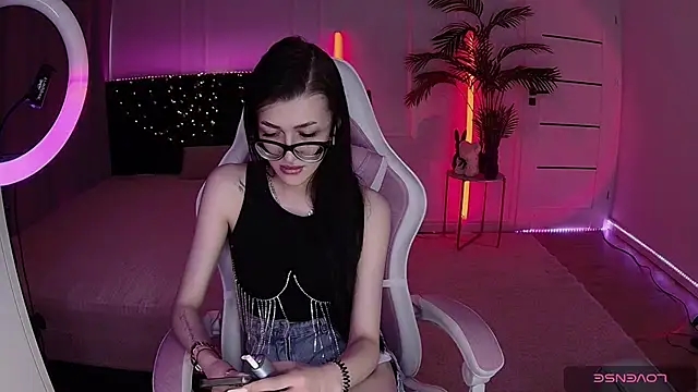 Ariella Me online show from 06/01/26, 06:37