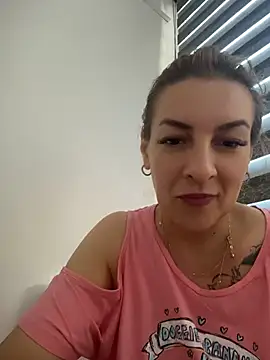 Snapshot of Hot-Milf4U chatting on 06/22/26, 07:38 Hot-Milf4U online show from 06/22/26, 07:38
