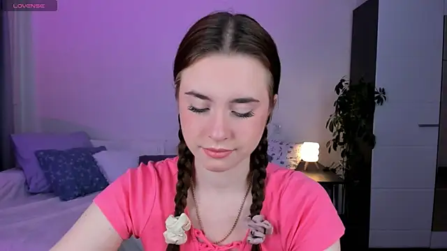 Snapshot of Lilit_Dream chatting on 06/15/26, 03:20 Lilit Dream online show from 06/15/26, 03:20