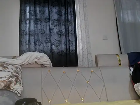 sexyleah25 online show from 07/11/26, 02:42