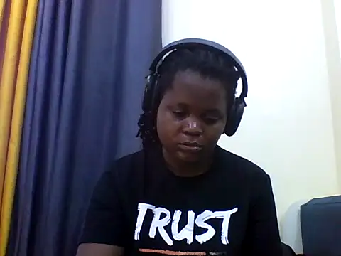 Snapshot of ladar chatting on 05/21/26, 05:03 ladar online show from 05/21/26, 05:03
