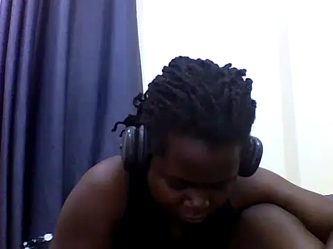 Snapshot of ladar chatting on 05/27/26, 05:04 ladar online show from 05/27/26, 05:04