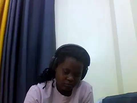 Snapshot of ladar chatting on 05/29/26, 04:38 ladar online show from 05/29/26, 04:38