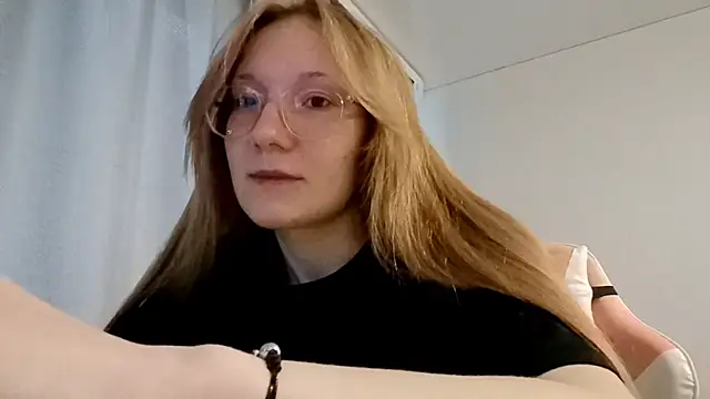 LauraTurber online show from 05/26/26, 03:08