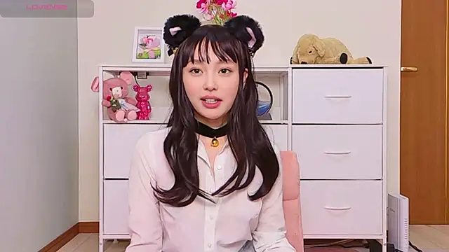 Snapshot of Nekopi_222 chatting on 06/15/26, 02:47 Nekopi 222 online show from 06/15/26, 02:47