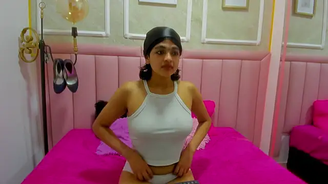 velvet girll online show from 06/16/26, 06:21