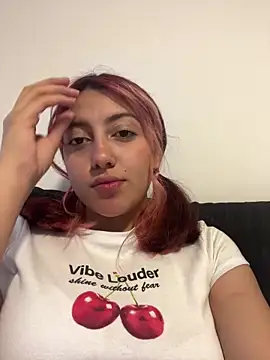Snapshot of Emma_Cut chatting on 05/29/26, 08:07 Emma Cut online show from 05/29/26, 08:07